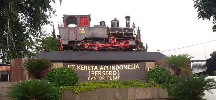 Strategi PT KAI Bertahan Hidup: Dari Rel Tua ke Digital Modern