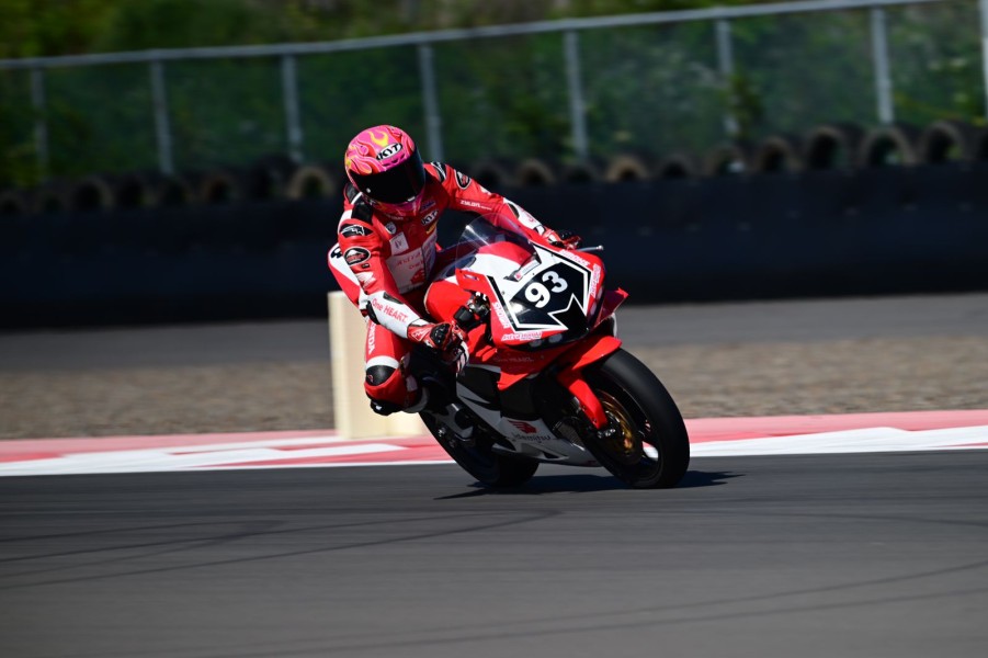 Astra Honda Racing Team Dominasi Seri Perdana Mandalika Racing Series 2025, CBR600RR Tampil Menggebrak