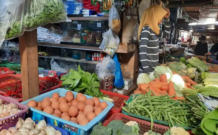 Harga Pangan di Jawa Tengah Naik: Bawang dan Minyak Goreng Alami Kenaikan, Cabai Merah Besar Tertinggi