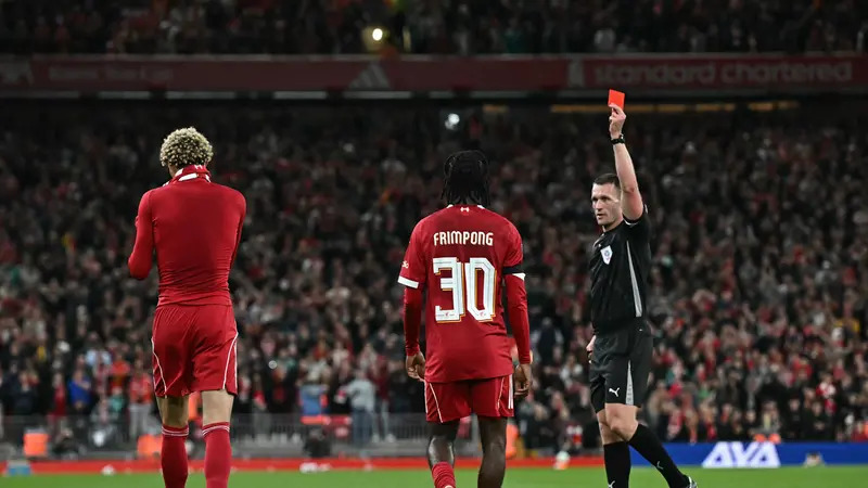 Hugo Ekitike Dikartu Merah, Liverpool Tetap Menang Liga Inggris