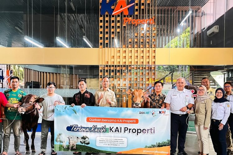 PT KAI Properti Salurkan 19 Hewan Kurban di Wilayah Operasional PT KAI pada Hari Raya Idul Adha 2025