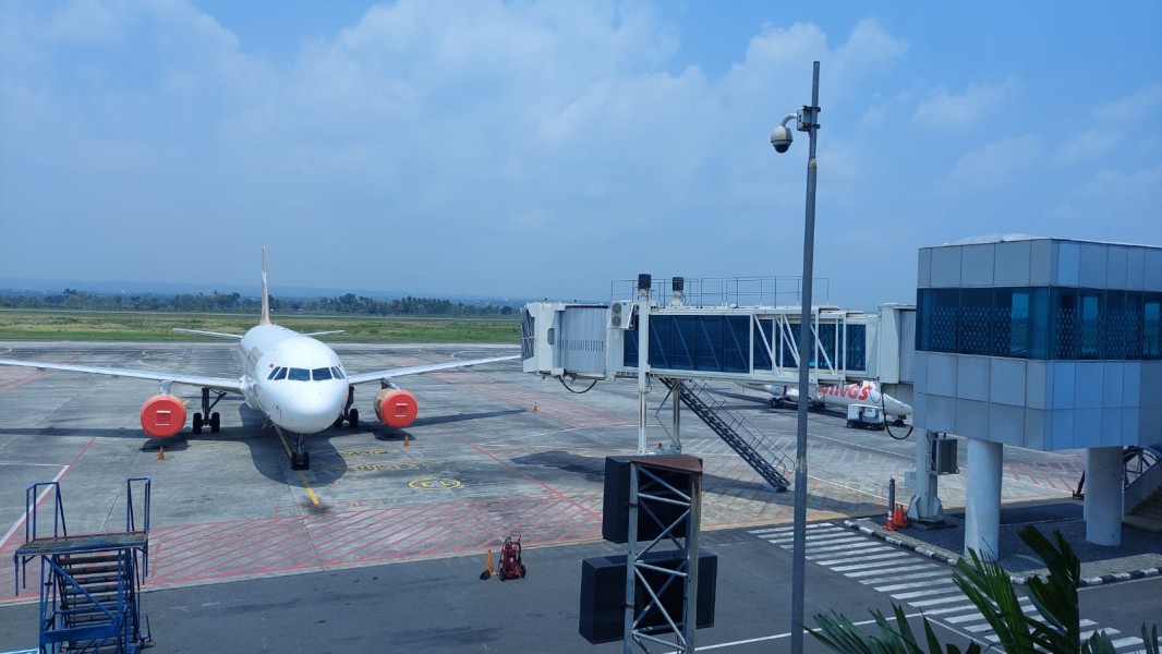 Penerbangan di Bandara Lombok Kembali Normal, Waspadai Erupsi Gunung Lewotobi