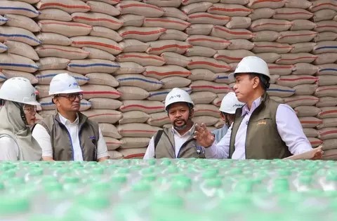 Bulog Pastikan Stok Beras dan Minyak Goreng Nasional Aman hingga Akhir 2026