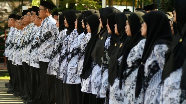 Bantuan Sosial untuk Guru Honorer Segera Disalurkan: Cek Besaran, Jadwal Pencairan, dan Daftar Penerimanya