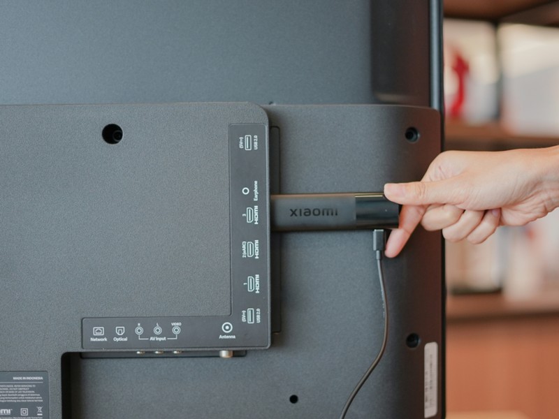 Xiaomi TV Stick 4K Bikin TV Jadi Smart