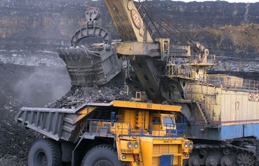 Kebijakan Energi Baru China Tekan Industri Batu Bara Indonesia