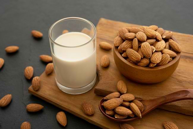Susu Almond, Minuman Sehat Alternatif Bebas Laktosa