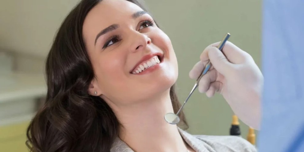 Cara Tepat Menjaga Kesehatan Gigi dan Mulut Saat Puasa