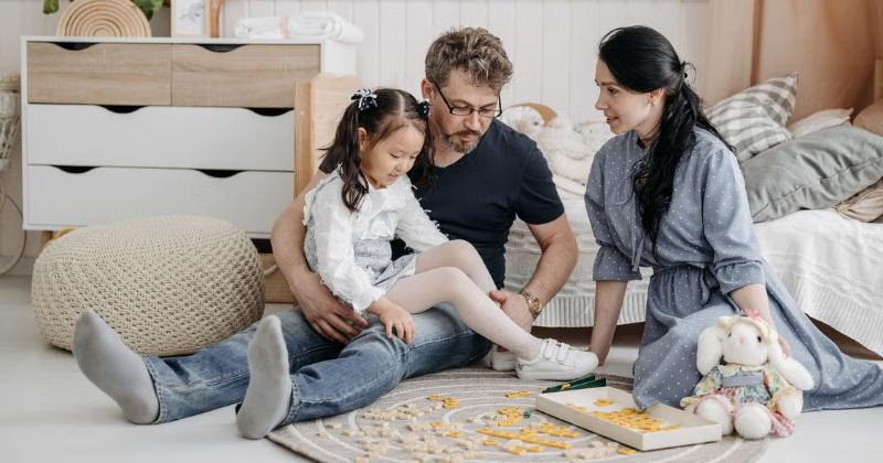 Strategi Efektif Orang Tua Agar Anak Tidak Mudah Terbujuk Orang Asing