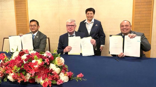 Kolaborasi Danantara Mandiri dan SMBC Bangun Platform Leasing Pesawat Global