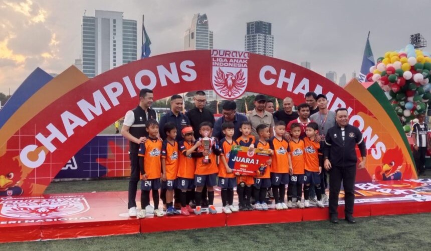 Durava Liga Sepak Bola Anak Indonesia 2025 Resmi Dibuka Wamenpora