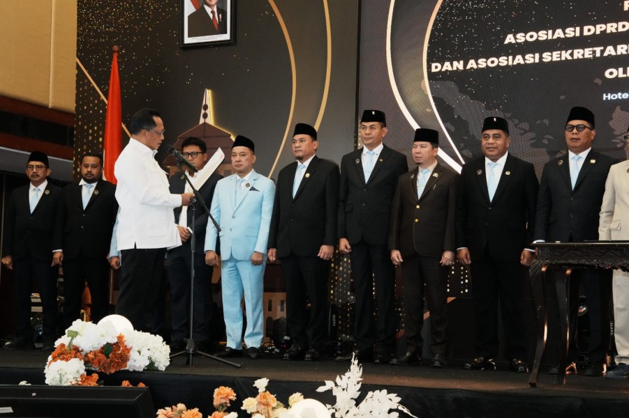 Tito Kukuhkan Kepengurusan Baru ADPSI dan ASDEPSI untuk Masa Mendatang