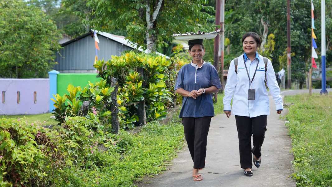 Perempuan Mekaar Jadi Garda Depan Perbaikan Ekonomi Rumah Tangga