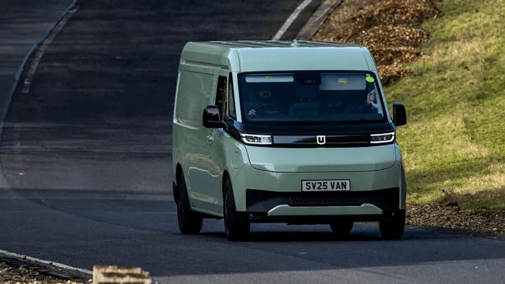 Farizon Menawarkan Mobil Listrik Niaga Sebagai Solusi Logistik Modern Ramah Lingkungan