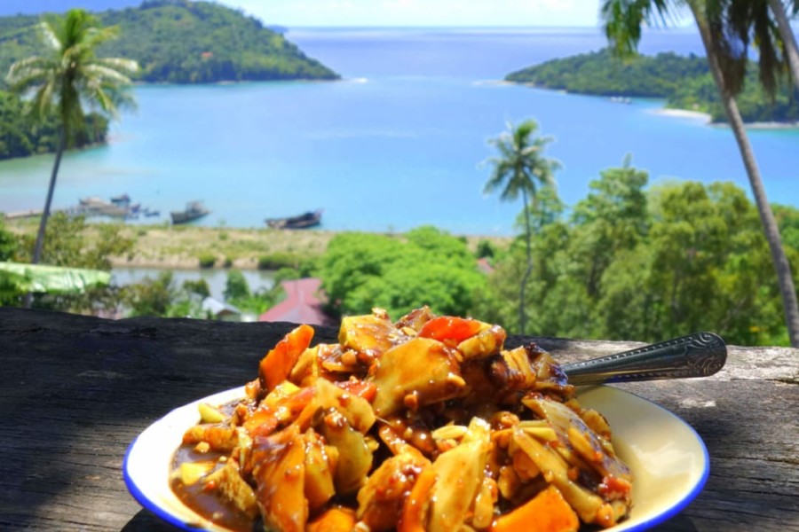 Rujak di Sabang: Kuliner Tradisional yang Menyatukan Cerita dan Rasa di Titik Terjauh Indonesia