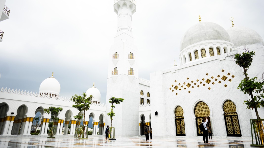Waskita Karya Bangun dan Renovasi Masjid Ikonik di Indonesia, Perkuat Nilai Sejarah dan Kenyamanan Ibadah