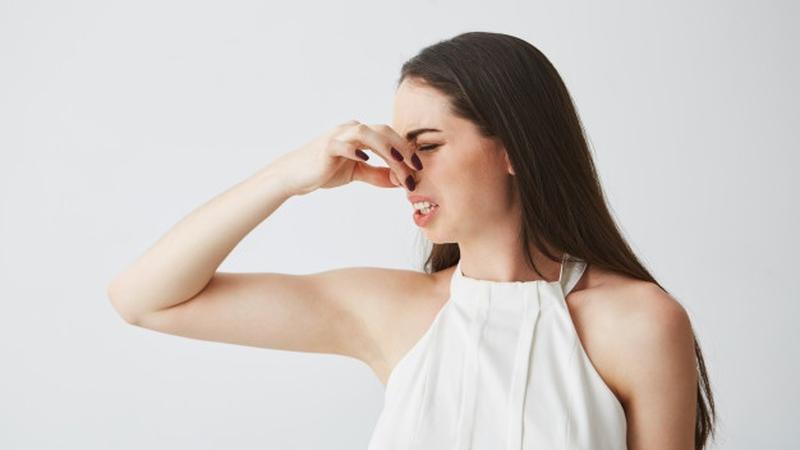 Penyebab Bau Badan Tetap Muncul Meski Sudah Pakai Deodoran