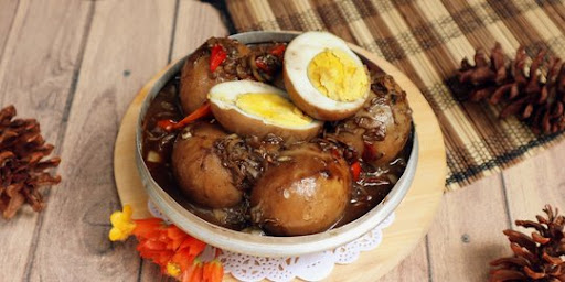 Cara Membuat Telur Bacem Manis Gurih untuk Lauk Harian Keluarga