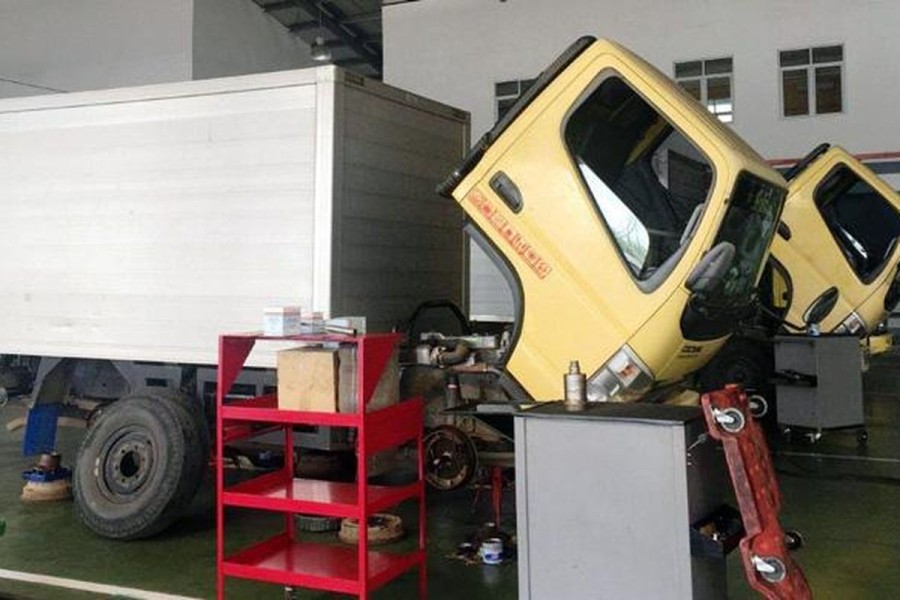 Bengkel Siaga 24 Jam Mitsubishi Fuso untuk Logistik