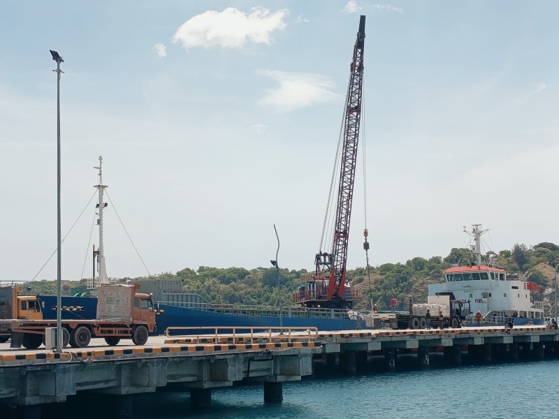 Aktivitas Logistik Pelabuhan Krueng Raya Dorong Ekonomi Aceh Bangkit