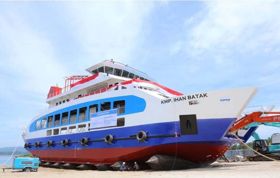 Tarif dan Jadwal Kapal ASDP Ajibata-Ambarita di Danau Toba