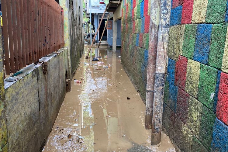 Warga Perumahan Subsidi di Bekasi Tuntut Tanggung Jawab Pengembang