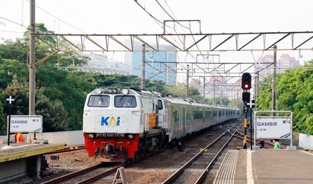 PT KAI Tambah 1.080 Perjalanan Kereta dalam Musim Angkutan Lebaran 2025
