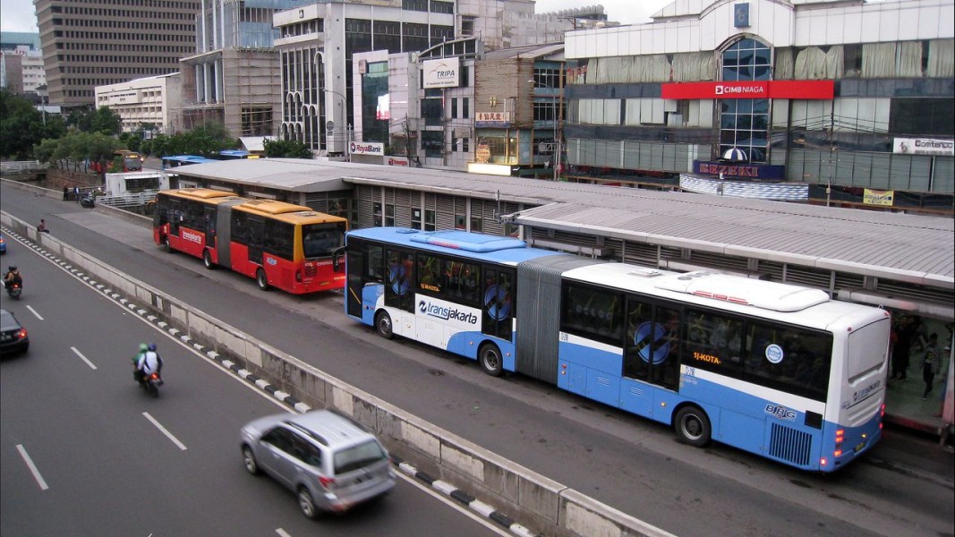 Tips Efektif Membiasakan Diri Gunakan Transportasi Umum