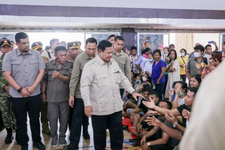 Presiden Prabowo Pastikan Pemulihan Infrastruktur dan Bantuan Warga Banjir Sumatra