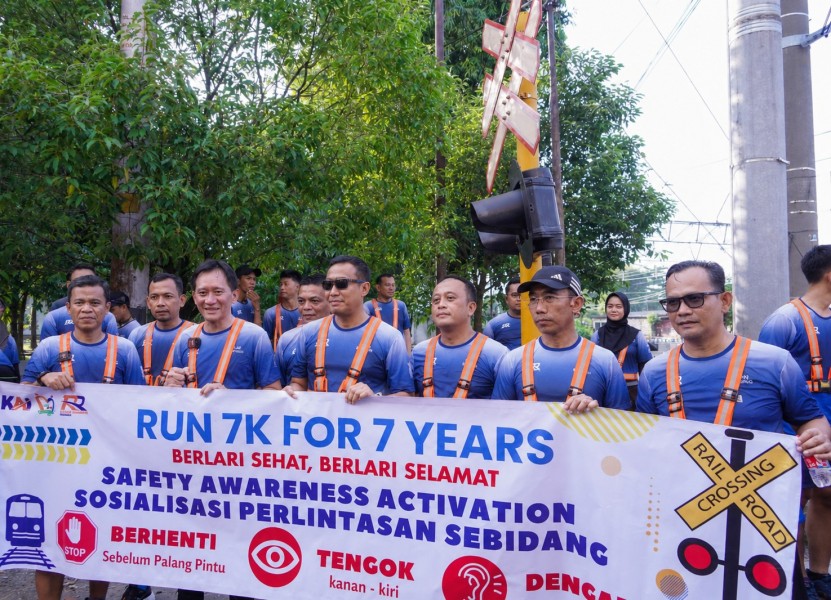 KAI Properti Bersama Railway Runners dan Perkuat Budaya Keselamatan di Perlintasan Sebidang
