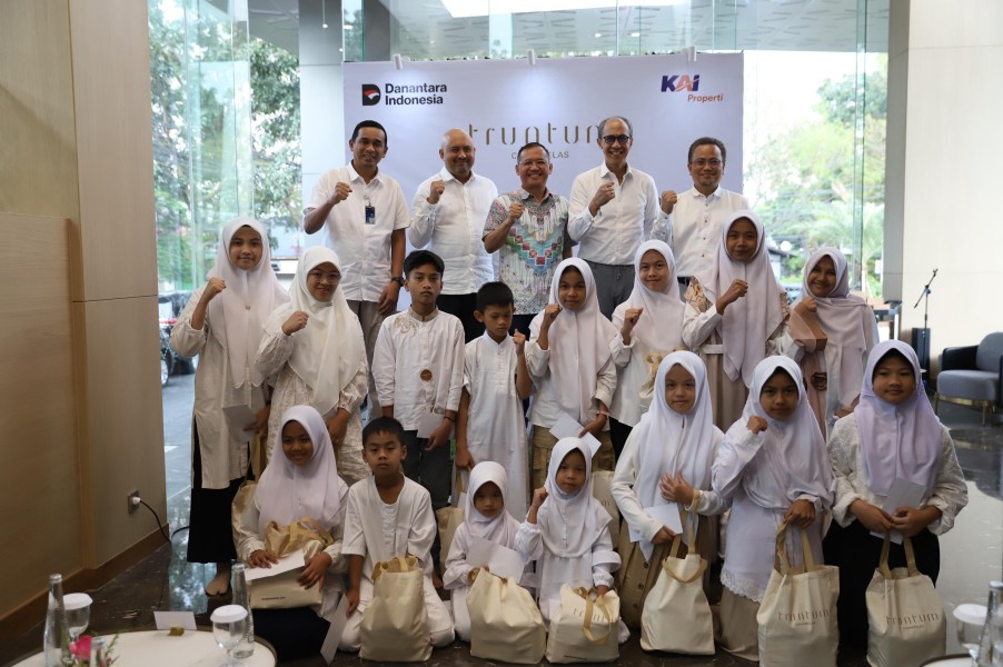 KAI Properti Gelar Doa Bersama dan Santuni Anak Yatim di Hotel Truntum Cihampelas
