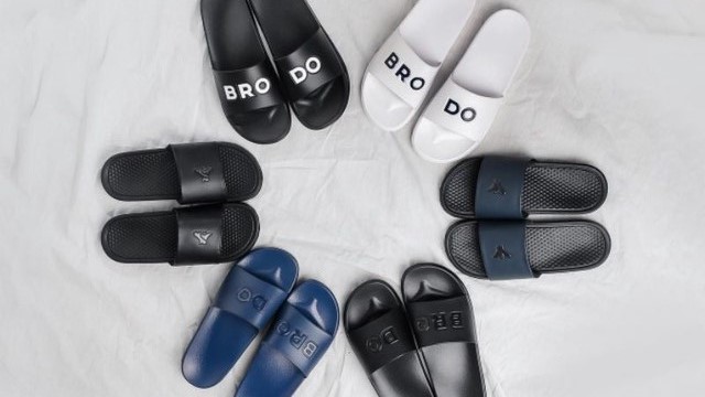 Rekomendasi 6 Sandal Pria Brand Lokal Stylish dan Nyaman yang Diincar saat Harbolnas