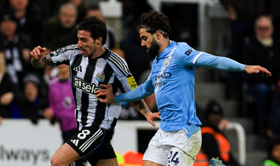 Sinyal Peremajaan Lini Tengah: Manchester United Pantau Mutiara dari Denmark