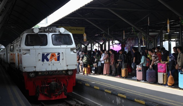 Puluhan Ribu Pemudik Sambut Lebaran 2025 dengan Mudik Gratis dari KAI