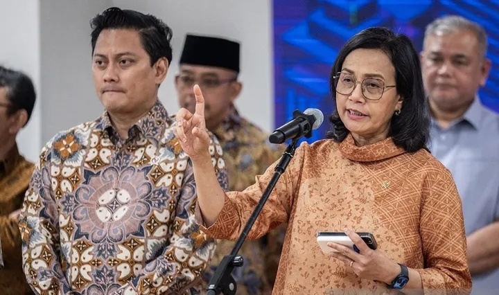 Sri Mulyani Pastikan Gaji ke 13 Cair Juni 2025, Pemerintah Gelontorkan Anggaran Rp49,3 Triliun