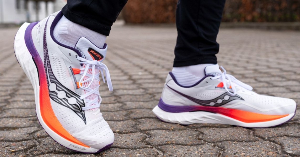 15 Referensi Sepatu Lari Paling Unggul Untuk Mendukung Berbagai Aktivitas Olahraga