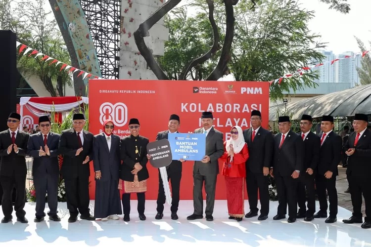 HUT RI, PNM Serahkan Enam Ambulans Lewat Baznas HUT RI, PNM Serahkan Enam Ambulans Lewat Baznas
