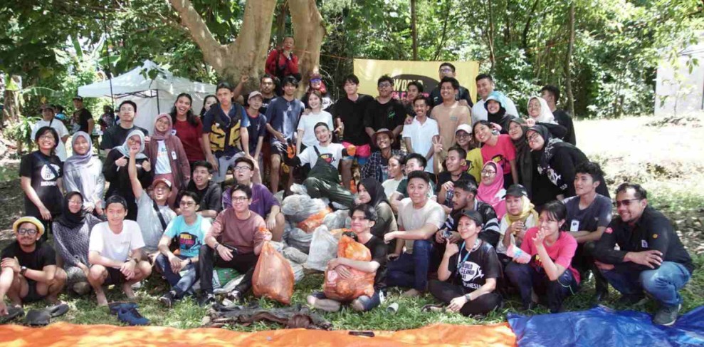 Garuda Indonesia Selenggarakan Aksi Bersih Sungai Ciliwung dalam Memperingati Hari Peduli Sampah Nasional 2025