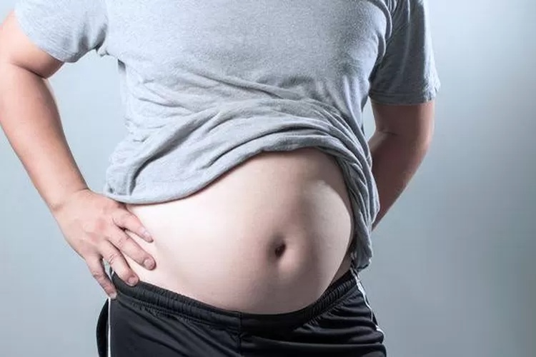 3 Kebiasaan Sehari-hari yang Tanpa Disadari Bikin Perut Menjadi Buncit