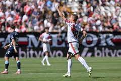Vallecano Tundukkan Levante, Athletic Club Ditahan Elche