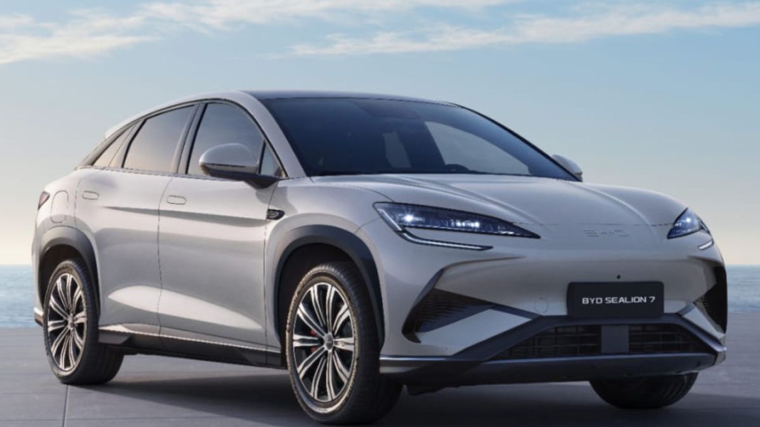 Simulasi Kredit BYD Sealion 7 di BRIFinance