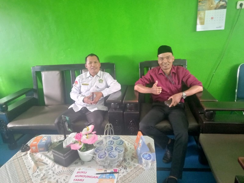 Kasi Bimas Seluma Apresiasi Sinergi KUA-MTs Bentuk Karakter Siswa
