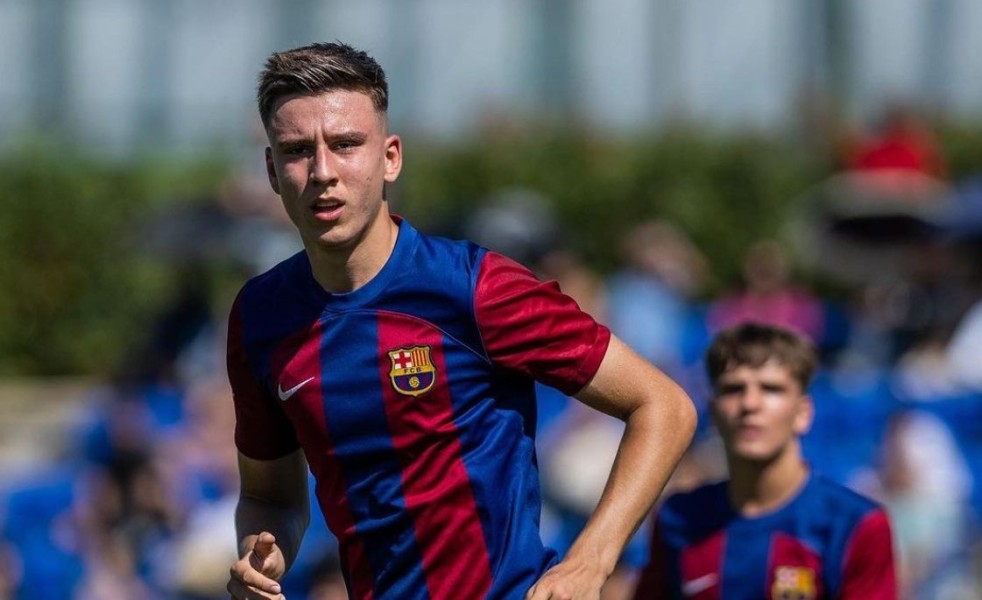 Fiorentina Resmi Rekrut Bek Muda Barcelona