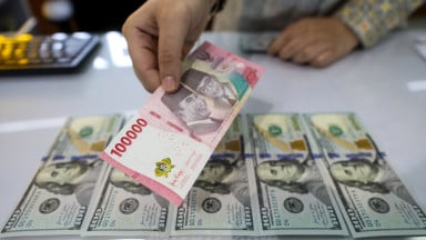 Rupiah Melemah, Optimisme Kebijakan Terus Menopang Ekonomi