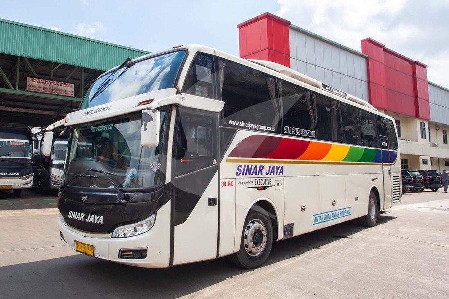 Jadwal Lengkap Bus Sinar Jaya Ke Parangtritis dan Baron 11 November 2025