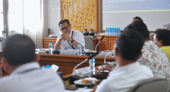 Komdigi Dorong Akademisi Kembangkan SLM Lokal Hadapi Bias AI