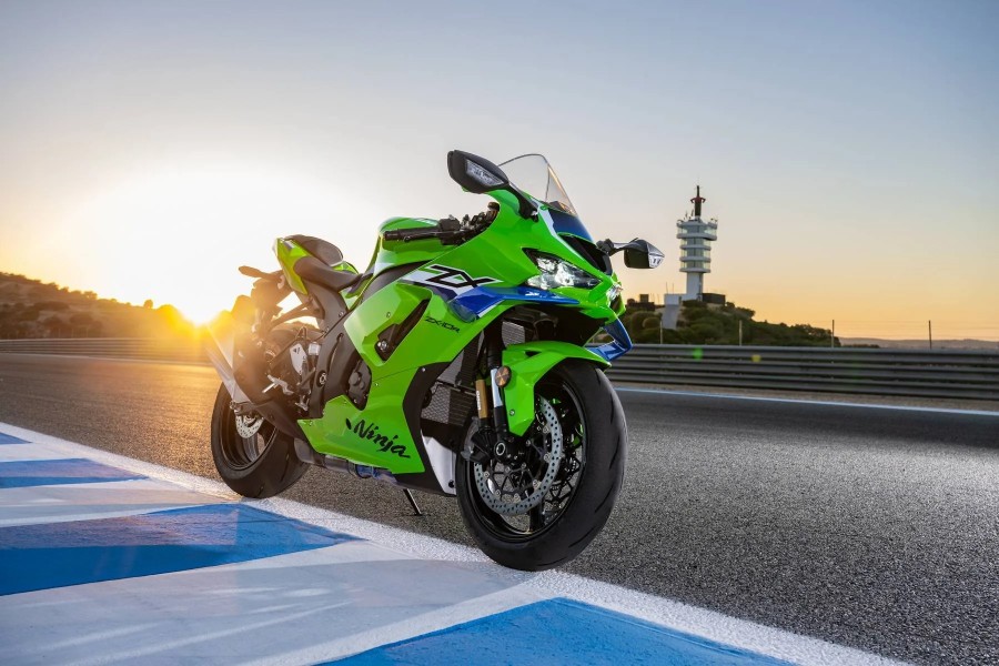 Ninja ZX-10R 2026 Tawarkan Teknologi Canggih dan Performa Tetap Optimal