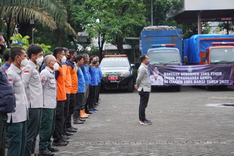 Evakuasi dan Bantuan Logistik Terus Mengalir, BPBD Jatim Intensifkan Penanganan Banjir di Gresik