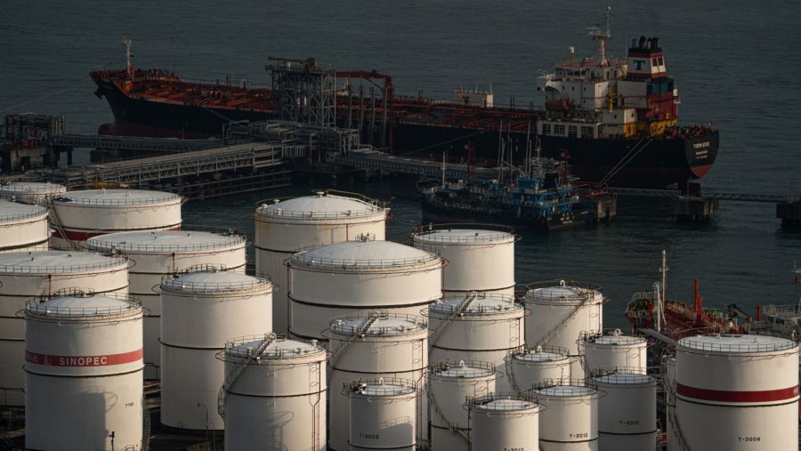 Harga Minyak Dunia Terus Naik Terdorong Krisis Timur Tengah dan WTI Menguat Tajam