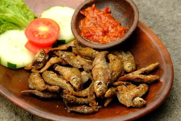 Kuliner Kaki Lima Kediri: Empat Hidangan Otentik yang Harus Dicicip